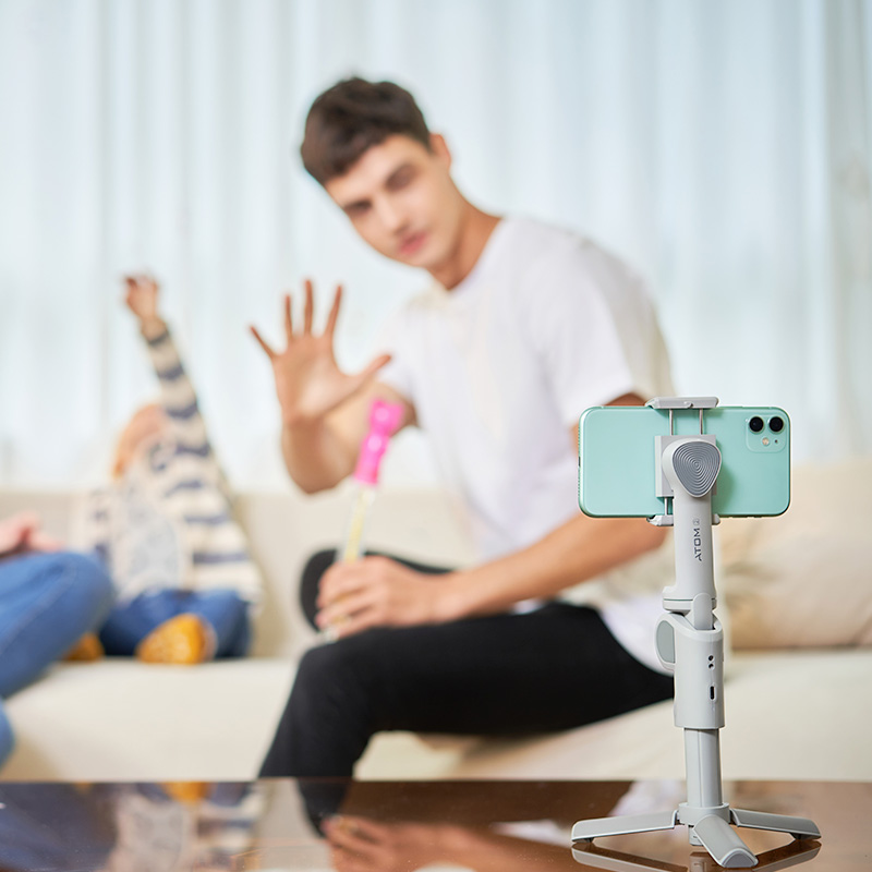 Snoppa ATOM2 Stabilizzatore po - Selfie Stick Tripod recensione e prezzo